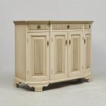 1377 8234 SIDEBOARD